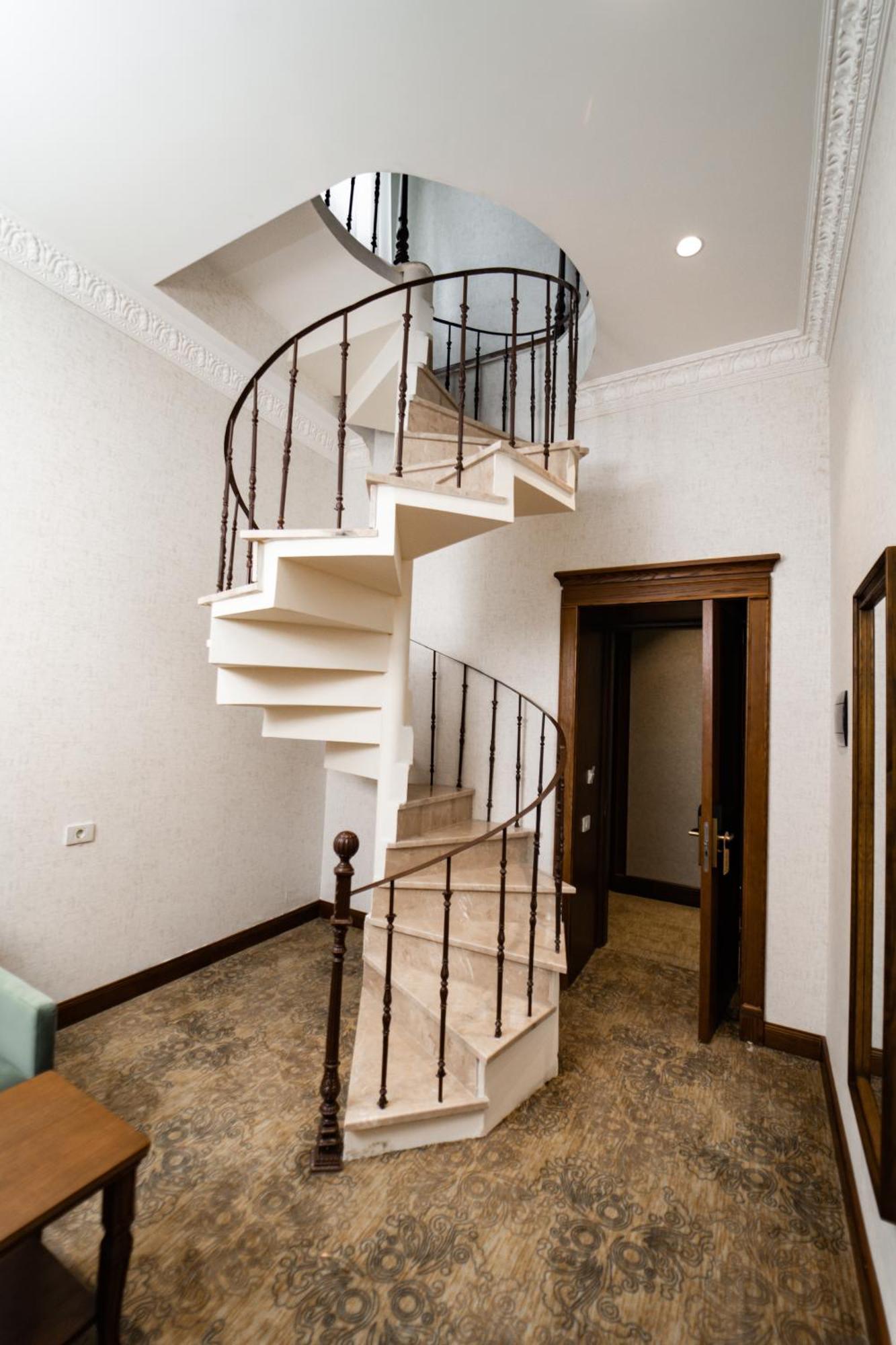 Midway Baku Hotel Zewnętrze zdjęcie