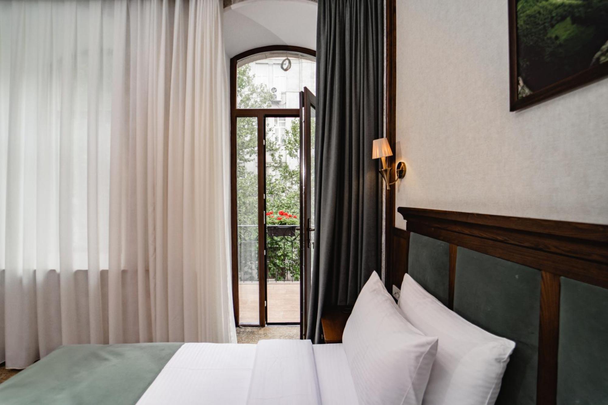Midway Baku Hotel Zewnętrze zdjęcie