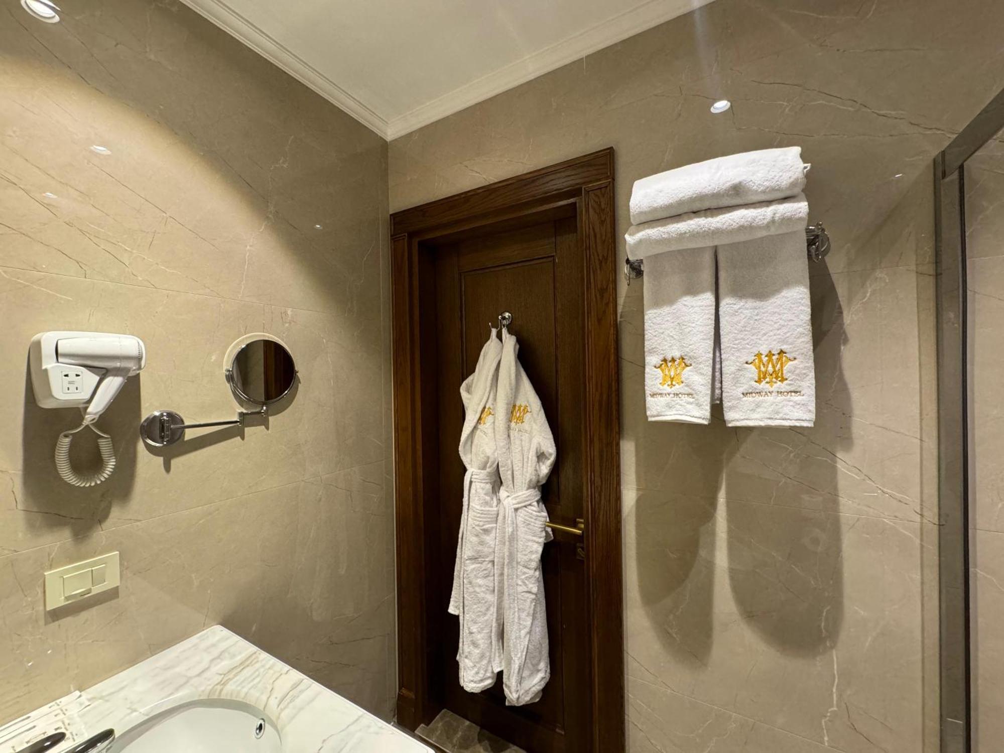 Midway Baku Hotel Zewnętrze zdjęcie