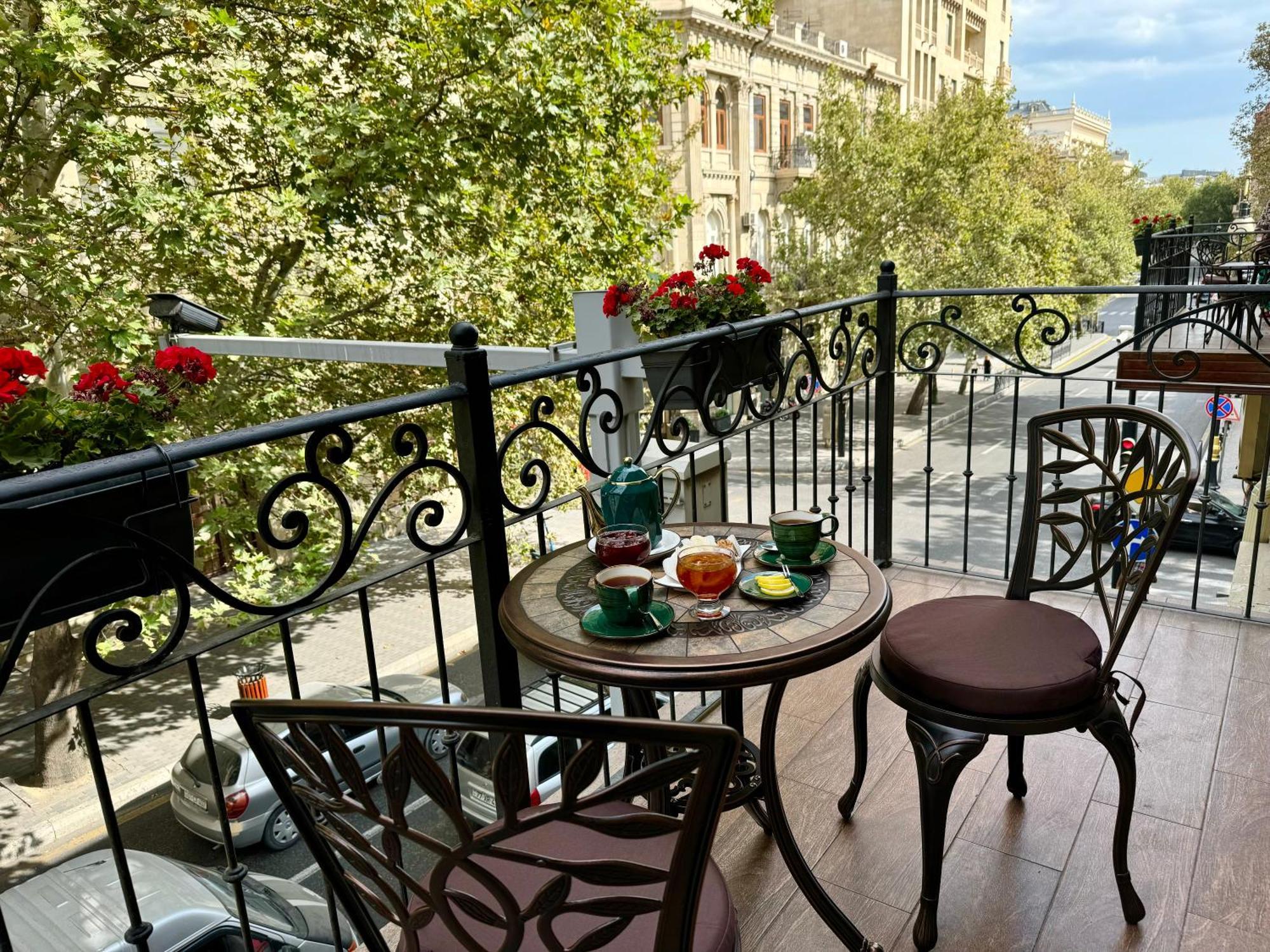 Midway Baku Hotel Zewnętrze zdjęcie